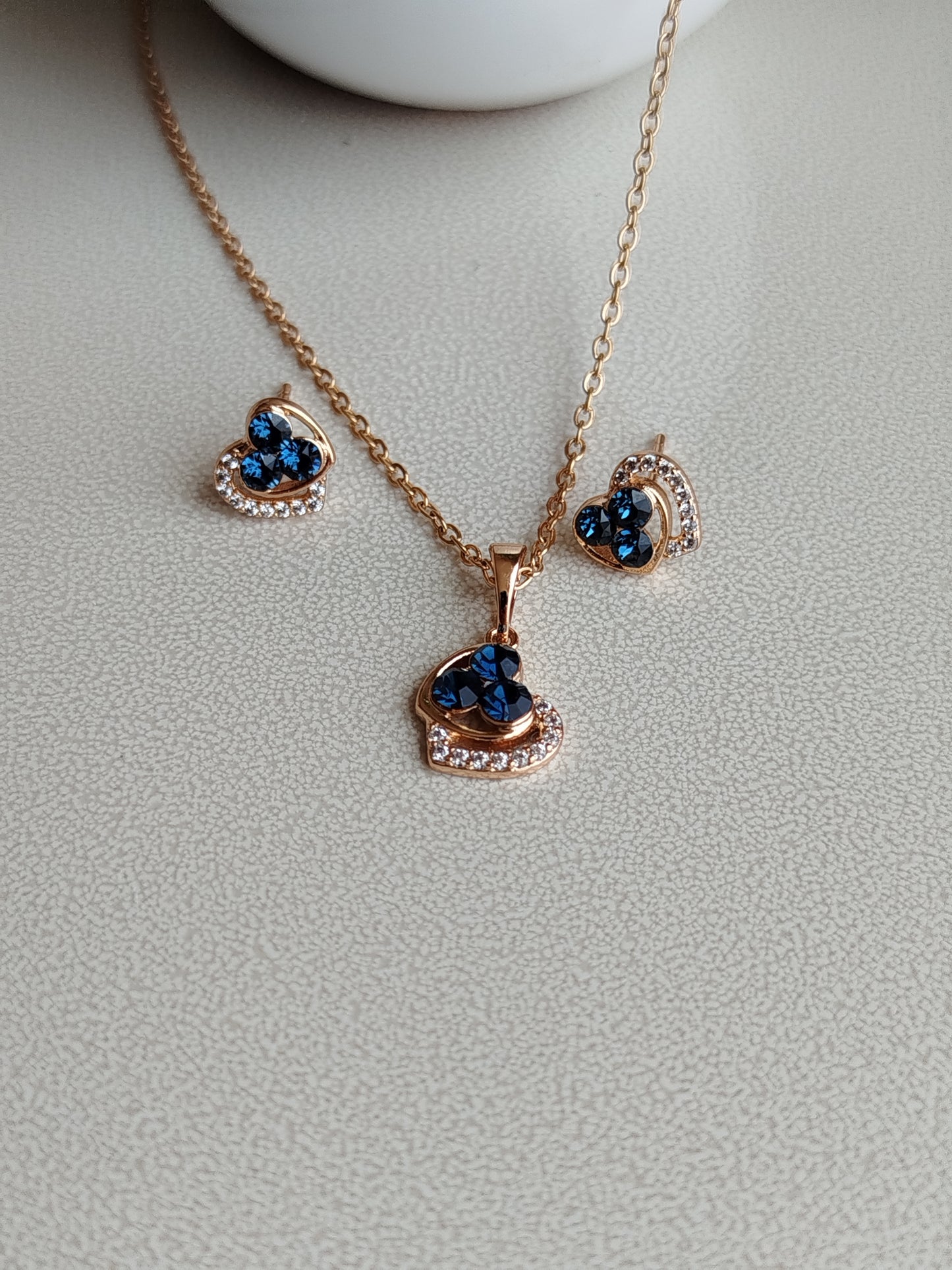 Collar Corazón Azul Misterio