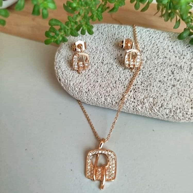 Set  Collar y Arete Lival