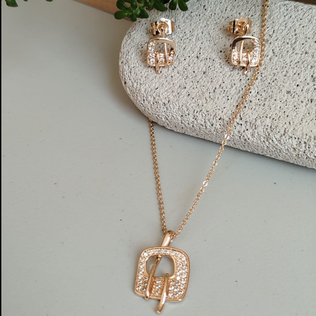 Set  Collar y Arete Lival