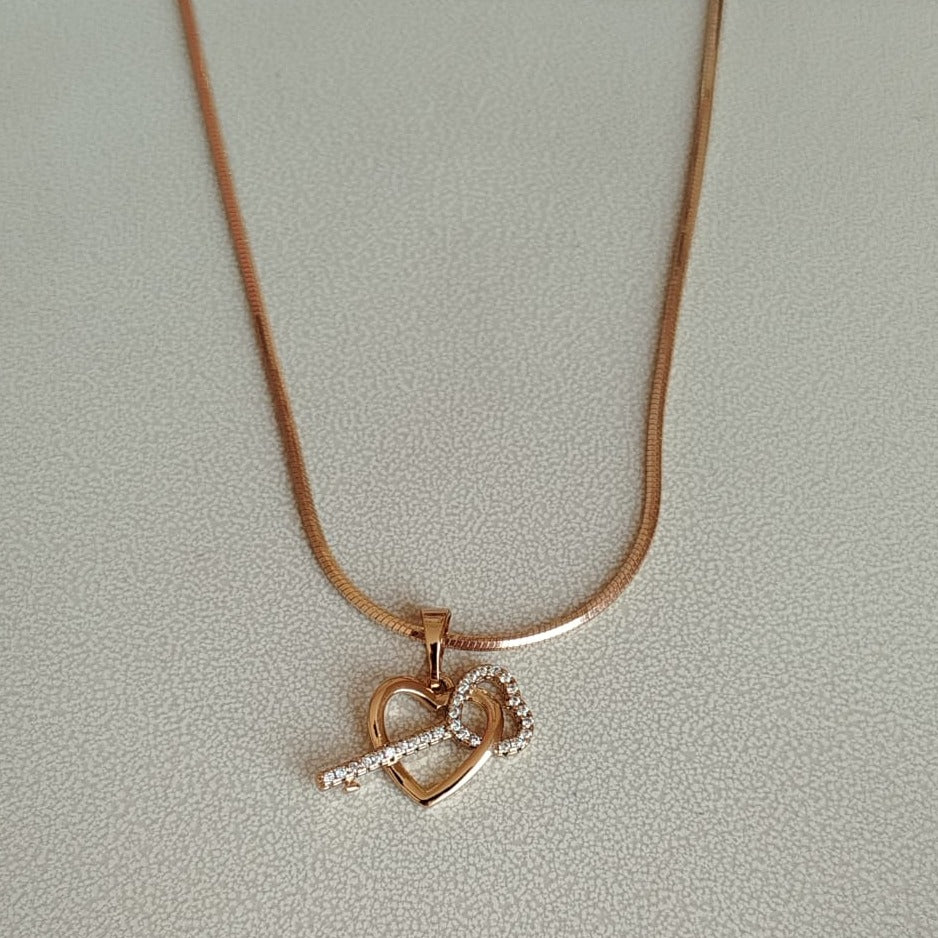 Collar Amor en llave