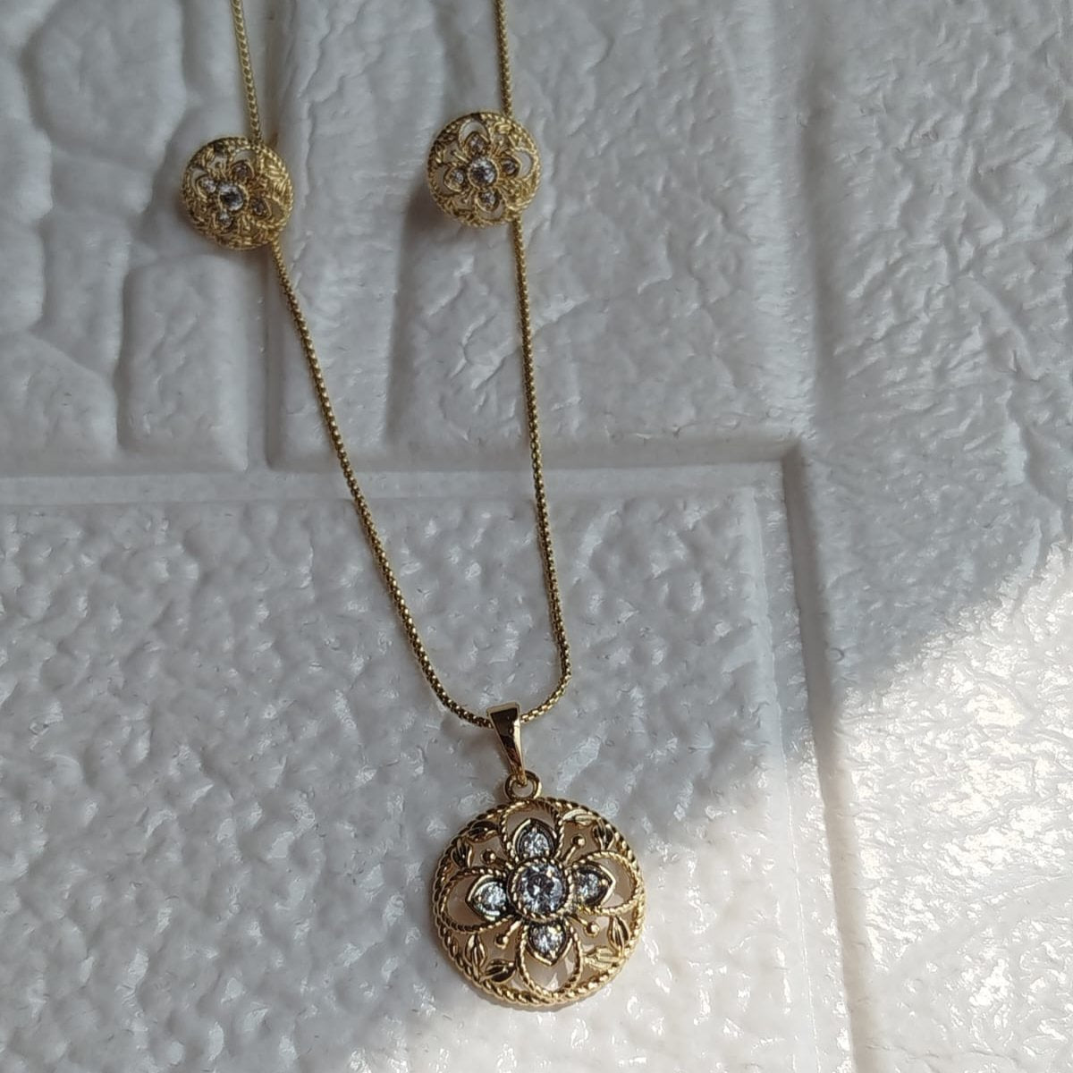 Collar Universo Floral Vintage