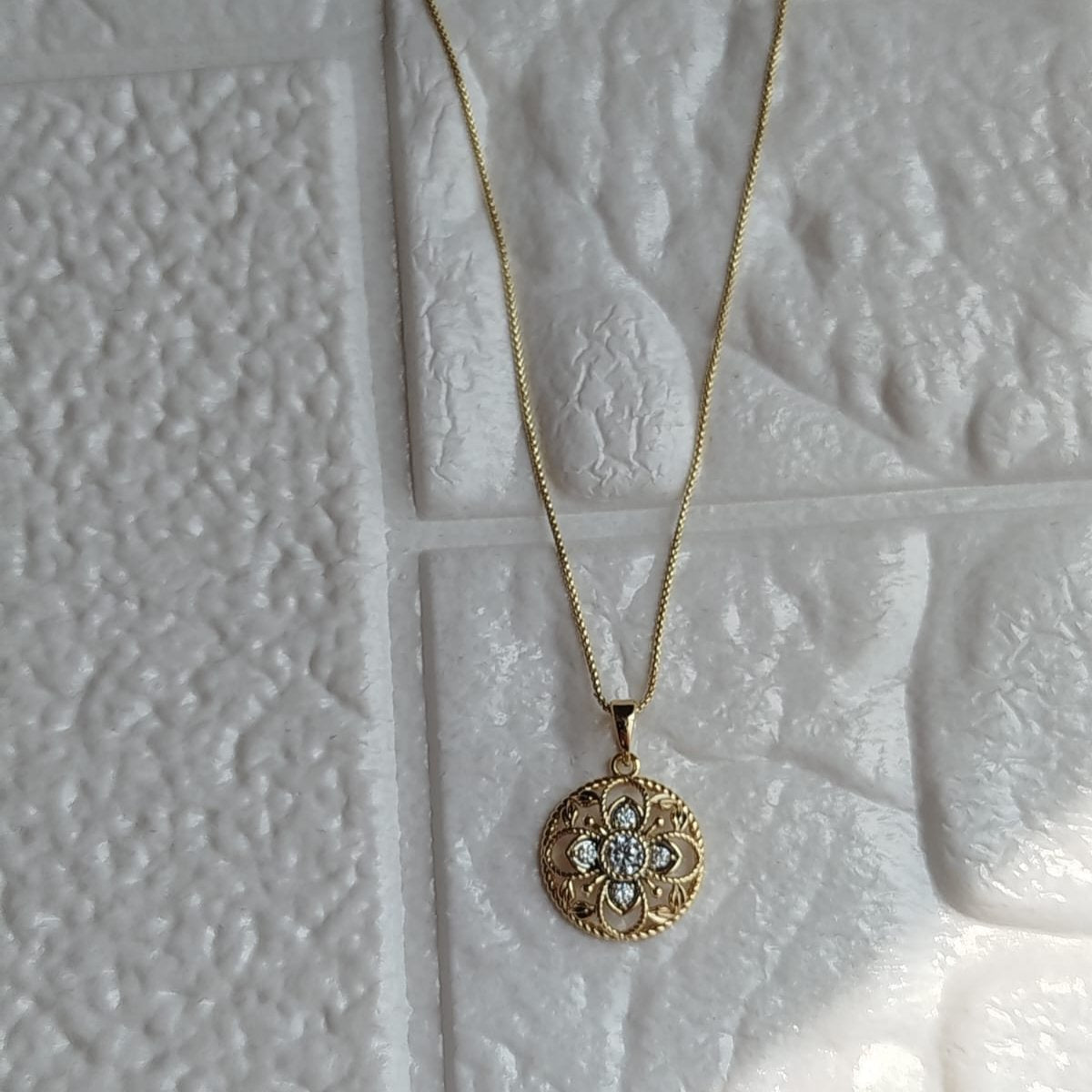 Collar Universo Floral Vintage