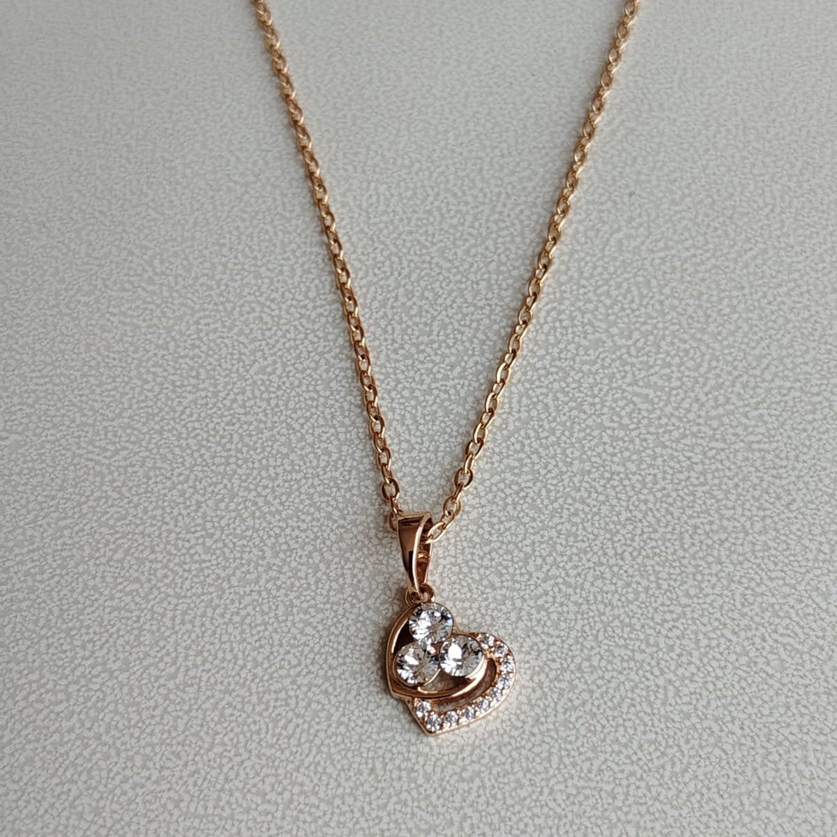 Collar Corazon Blanco Paz