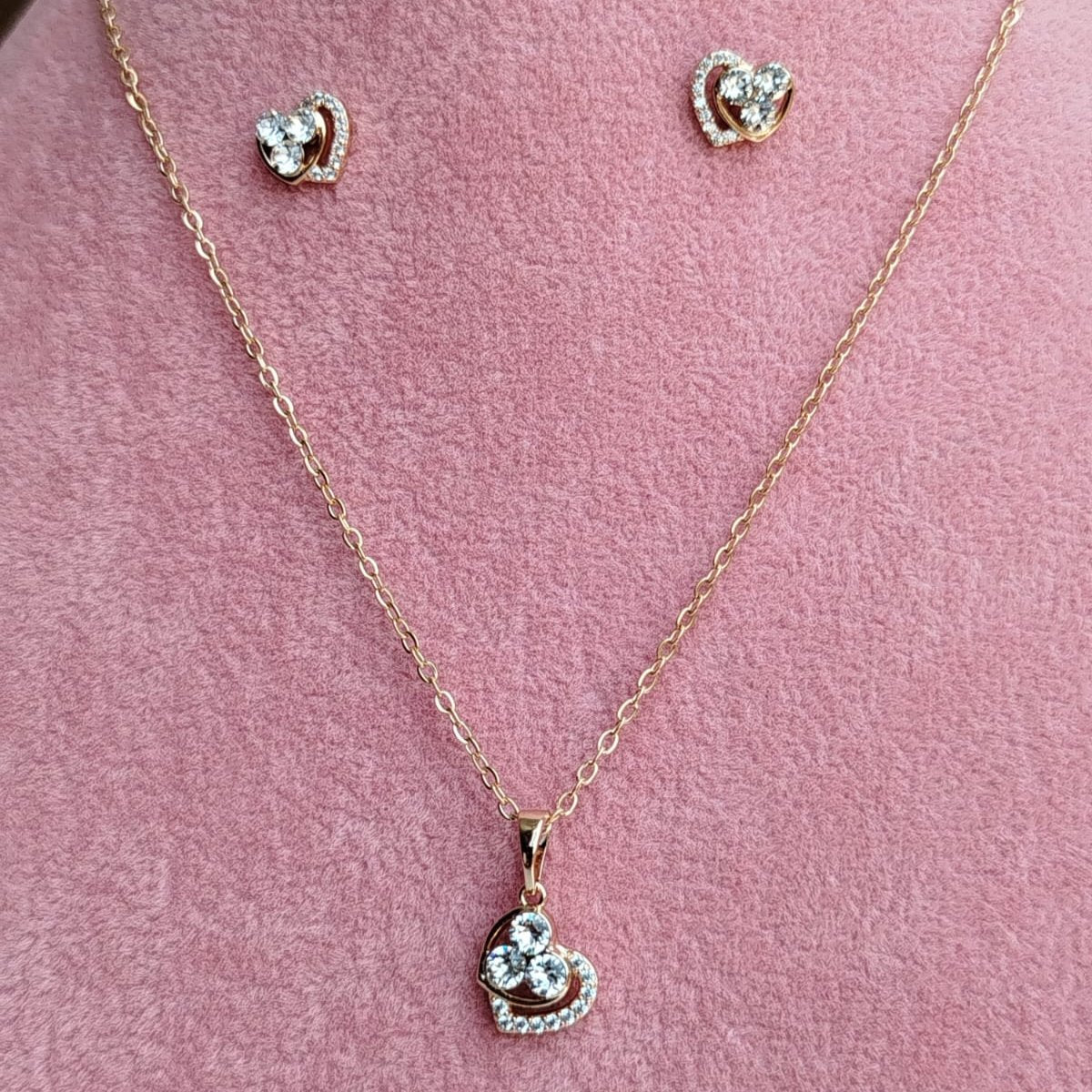 Collar Corazon Blanco Paz